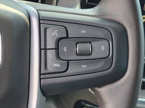 Used 2026 GMC Sierra 1500 SLT w/ SLT Premium Plus Package AWD/4WD image 17