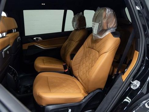 New 2027 BMW X7 xDrive40i AWD/4WD image 25