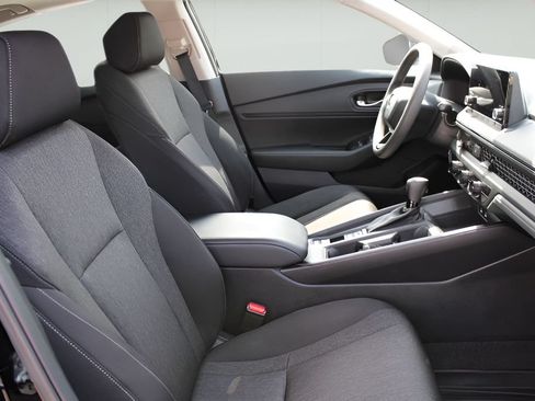 Used 2024 Honda Accord EX image 26