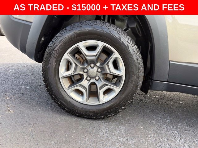 Used 2019 Jeep Cherokee Trailhawk w/ Cold Weather Group AWD/4WD image 7