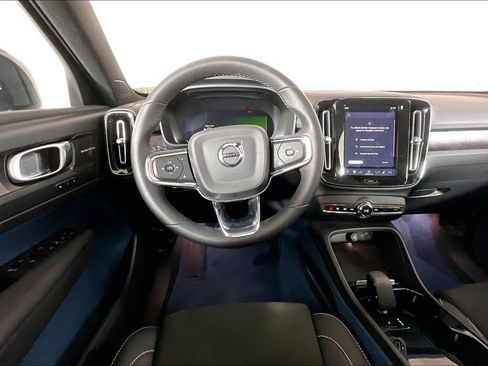Used 2023 Volvo C40 P8 Recharge Ultimate AWD/4WD image 4