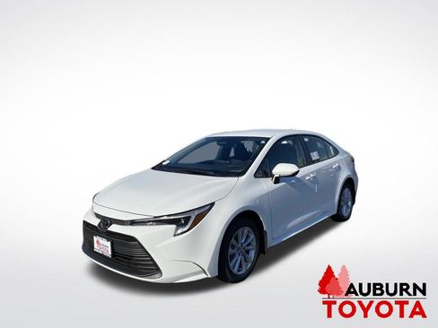 New 2026 Toyota Corolla LE FWD image 3