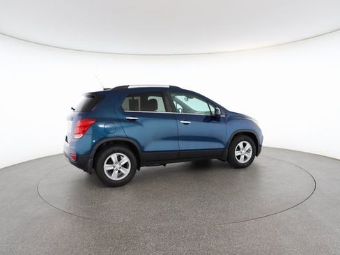 Used 2019 Chevrolet Trax LT w/ LT Convenience Package image 20