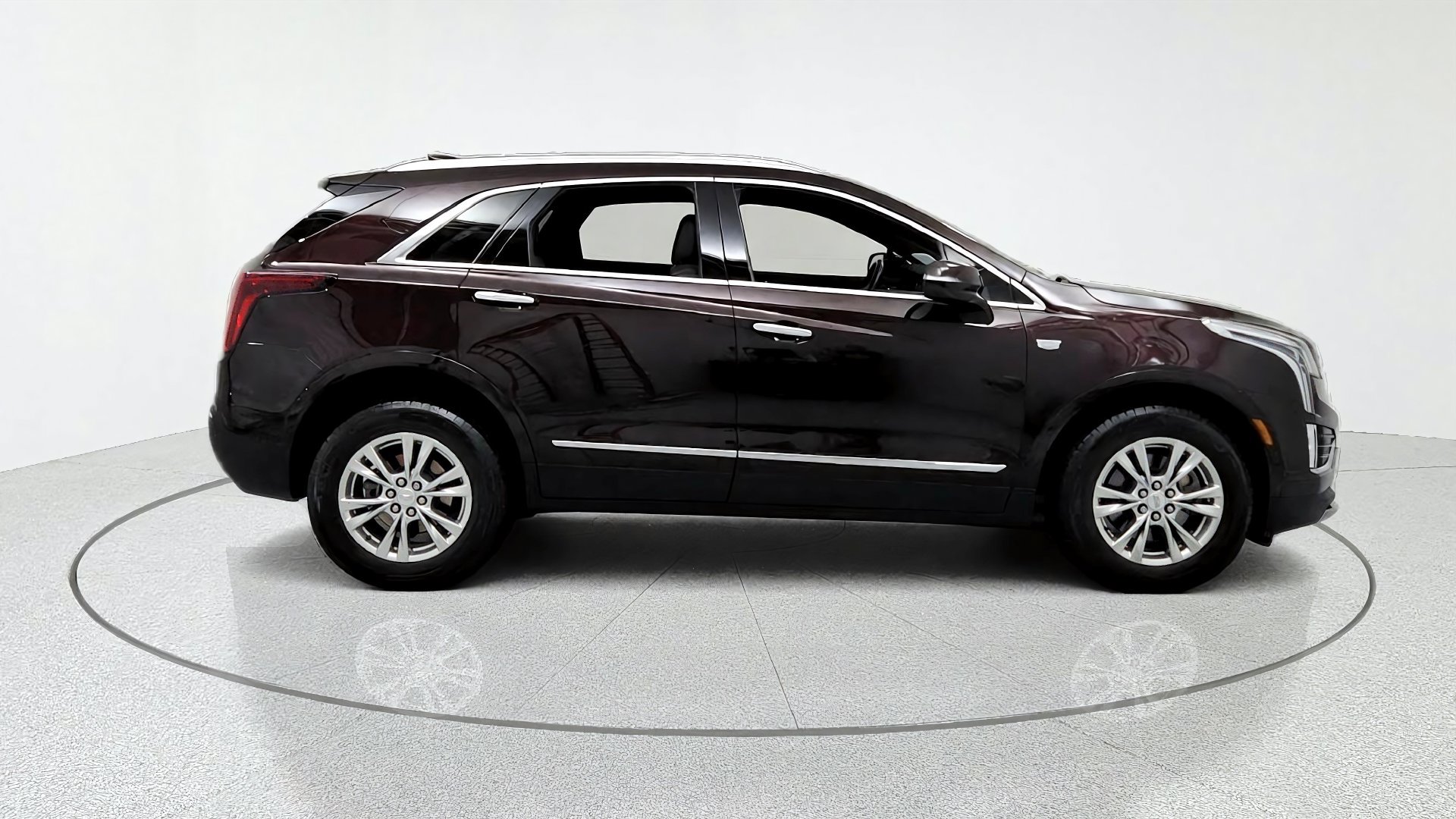 Used 2020 Cadillac XT5 Premium Luxury w/ LPO, Floor Liner Package FWD image 6