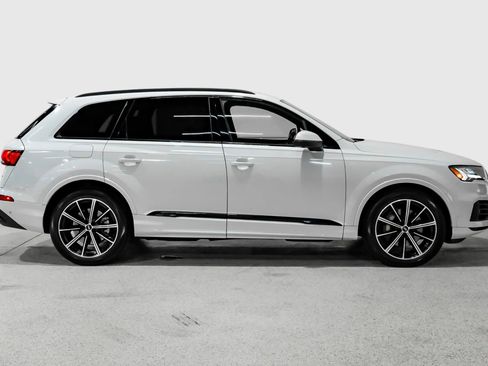 Used 2021 Audi Q7 3.0T Prestige w/ Prestige Package AWD/4WD image 4