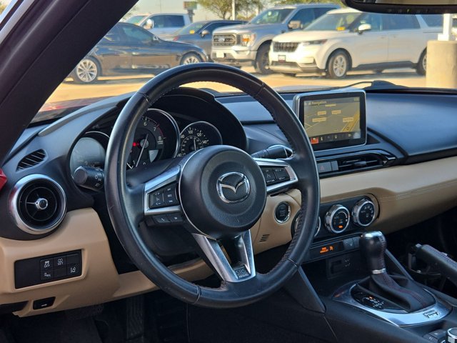 Used 2016 MAZDA MX-5 Miata Grand Touring RWD image 10