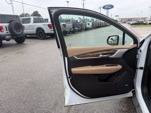 Used 2024 Cadillac XT5 Sportv w/ Platinum Package AWD/4WD image 12