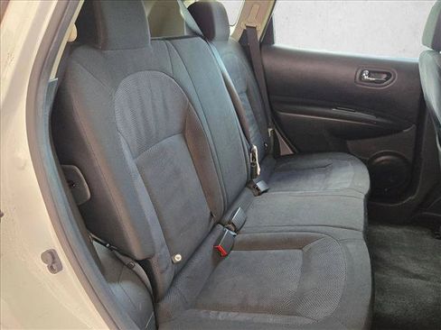 Used 2014 Nissan Rogue S w/ Convenience Package FWD image 17