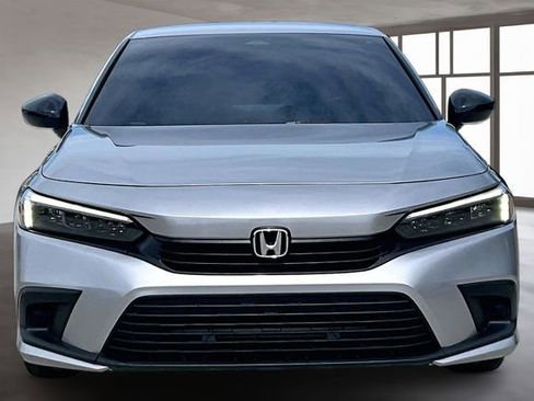 Used 2022 Honda Civic Sport image 3