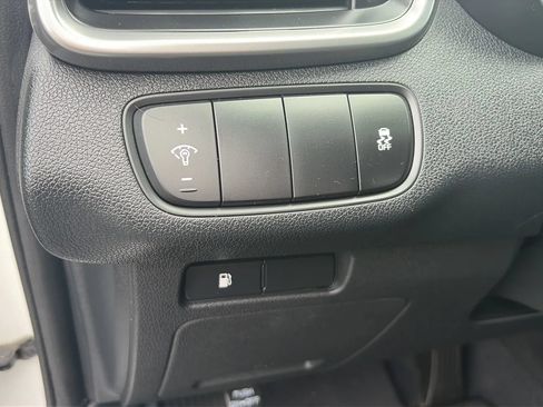 Used 2020 Kia Sorento L FWD image 12