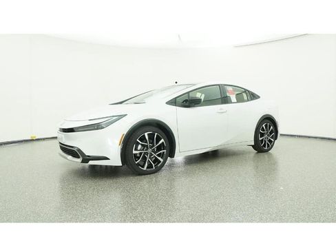 New 2026 Toyota Prius Plug-In Hybrid image 17