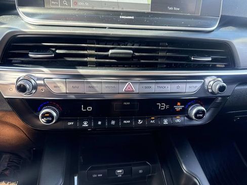 Used 2022 Kia Telluride LX image 25