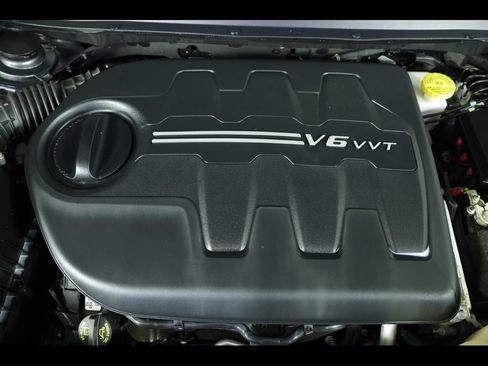 Used 2022 Jeep Cherokee Trailhawk image 19