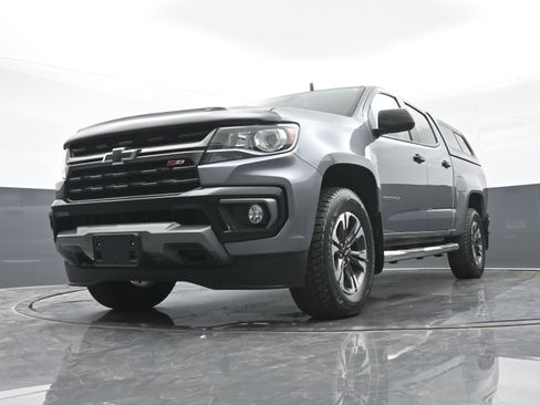 Used 2022 Chevrolet Colorado Z71 image 39