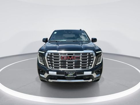 New 2026 GMC Yukon Denali w/ Denali Reserve Package AWD/4WD image 3