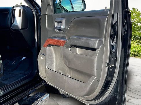 Used 2018 GMC Sierra 1500 SLT image 25