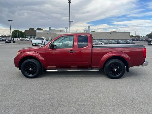 Used 2018 Nissan Frontier SV w/ Value Truck Package AWD/4WD image 6