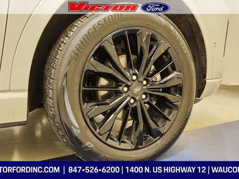 Used 2023 Ford Escape ST-Line Elite w/ Premium Technology Package image 9