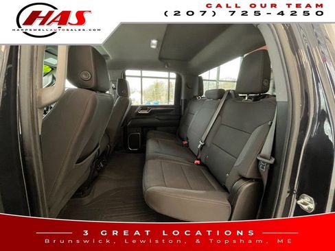 Used 2024 GMC Sierra 2500 SLE w/ SLE Value Package; image 11