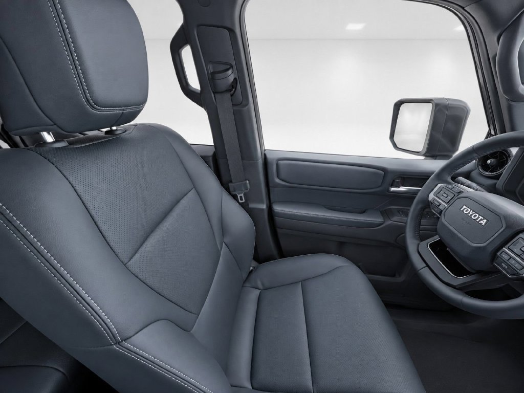 Used 2025 Toyota Land Cruiser AWD/4WD image 15