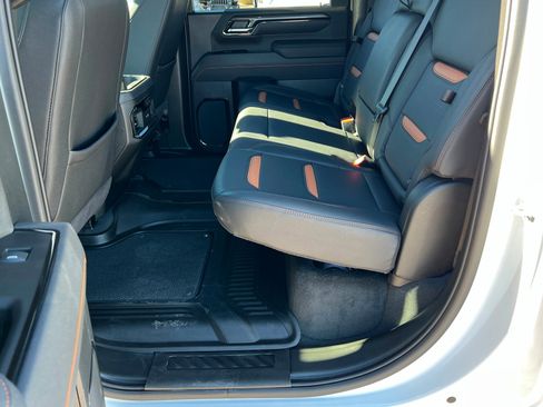 Certified 2025 GMC Sierra 2500 AT4 image 22