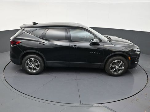 Used 2024 Chevrolet Blazer LT FWD image 17