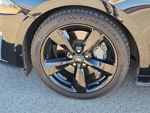 Used 2021 Ford Mustang GT Premium w/ Equipment Group 401A image 7