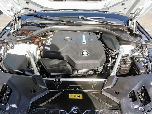 Certified 2023 BMW 530e w/ Premium Package image 26