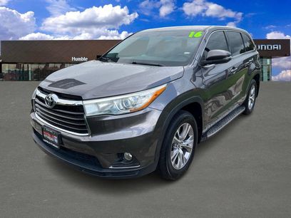 Used 2016 Toyota Highlander Plus