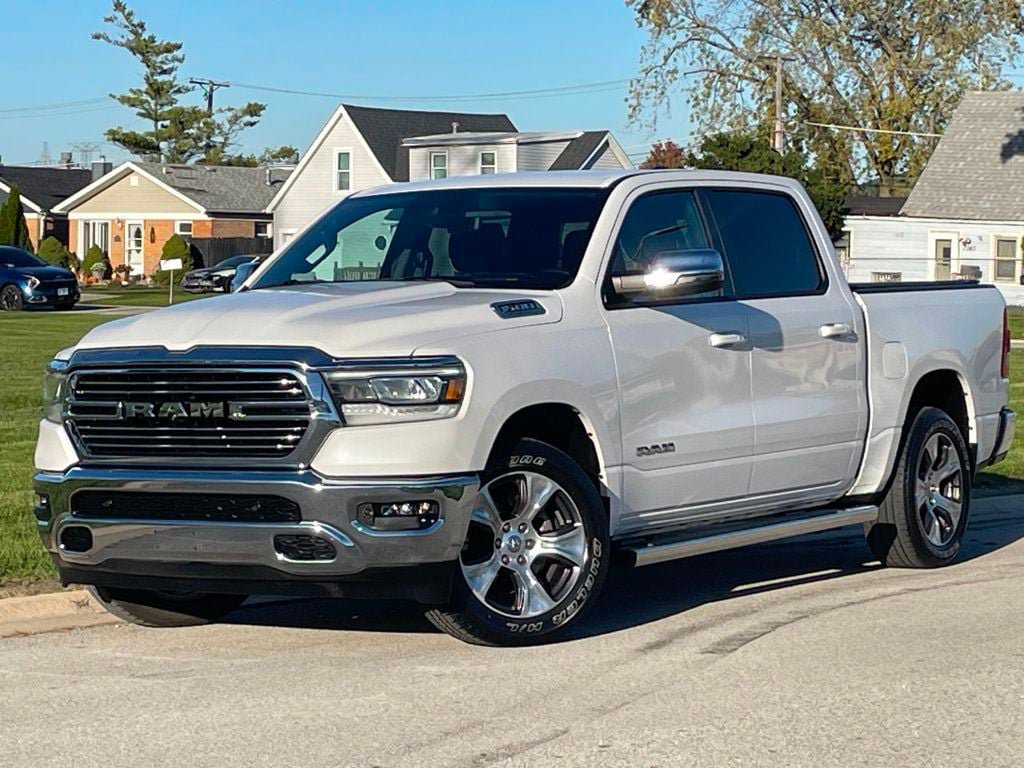 Used 2023 RAM 1500 Laramie AWD/4WD image 2