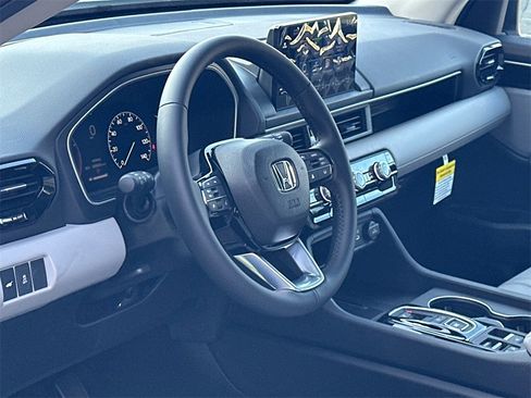 New 2025 Honda Pilot EX-L image 13