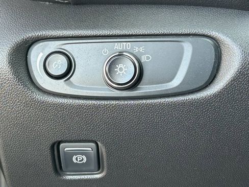 Used 2021 Chevrolet Blazer LT image 21