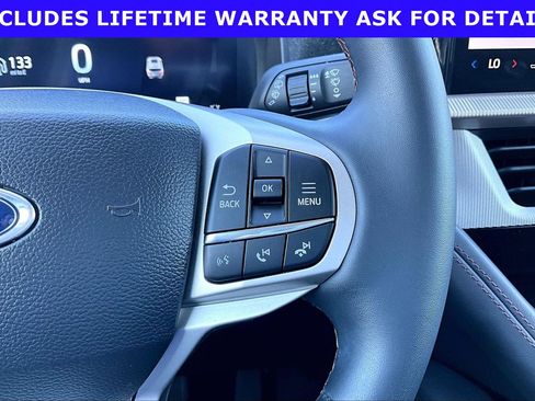 Used 2025 Ford Explorer Active RWD image 16