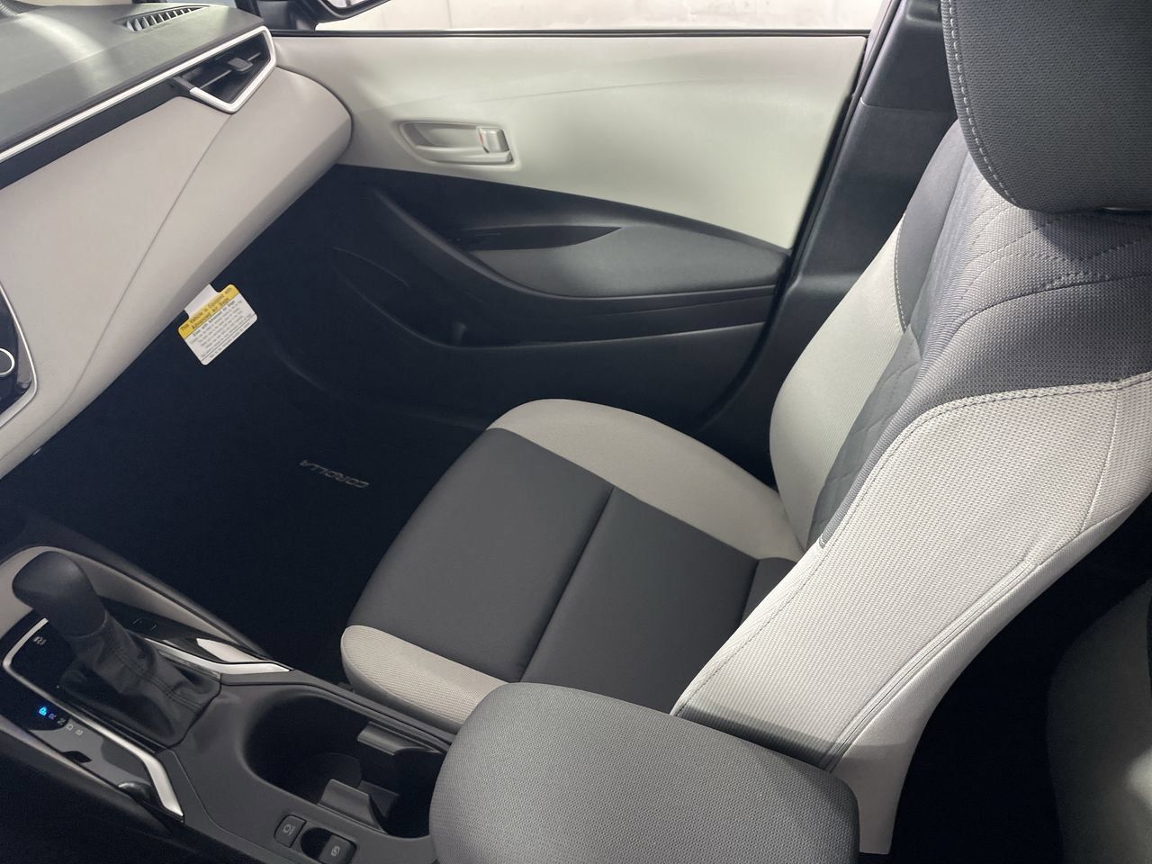 New 2026 Toyota Corolla LE w/ Carpet Mat Package (TMS) FWD image 21