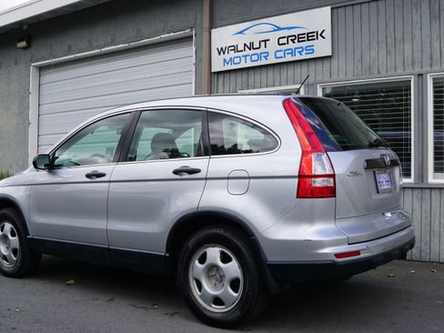 Used 2011 Honda CR-V LX image 18