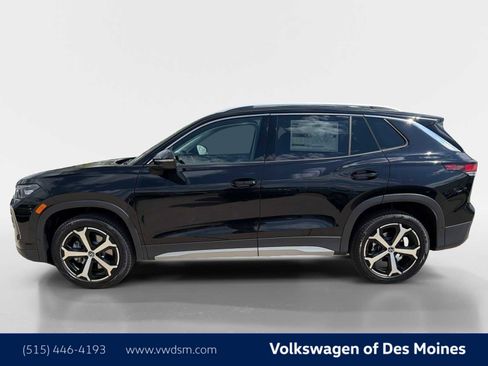 New 2026 Volkswagen Tiguan SE AWD/4WD image 3