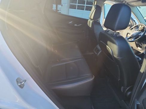 Used 2022 GMC Terrain AT4 w/ Tech Package AWD/4WD image 32