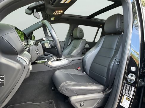 Used 2024 Mercedes-Benz GLS 450 4MATIC image 14