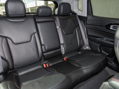 Used 2022 Jeep Compass Trailhawk w/ Trailhawk Elite Group AWD/4WD image 29