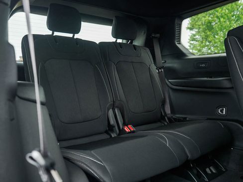 New 2025 Jeep Grand Cherokee L Laredo w/ Luxury Tech Group I image 13