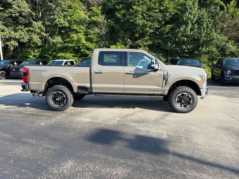 New 2026 Ford F350 King Ranch w/ Tremor Off-Road Package AWD/4WD image 2