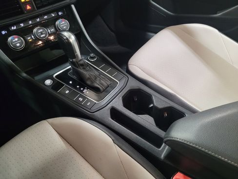 Used 2019 Volkswagen Jetta R-Line w/ R-Line Cold Weather Package FWD image 26