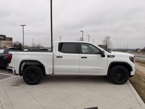 Used 2024 GMC Sierra 1500 Pro w/ Graphite Edition image 6