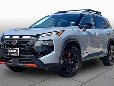 Certified 2025 Nissan Rogue SV AWD/4WD image 1