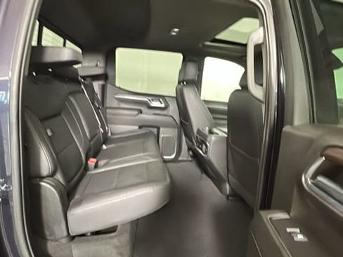 Used 2023 GMC Sierra 1500 SLT w/ SLT Convenience Package AWD/4WD image 29