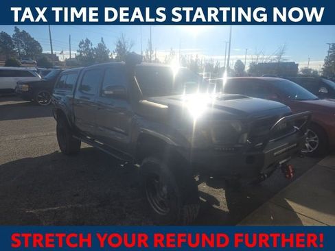 Used 2013 Toyota Tacoma Base image 3