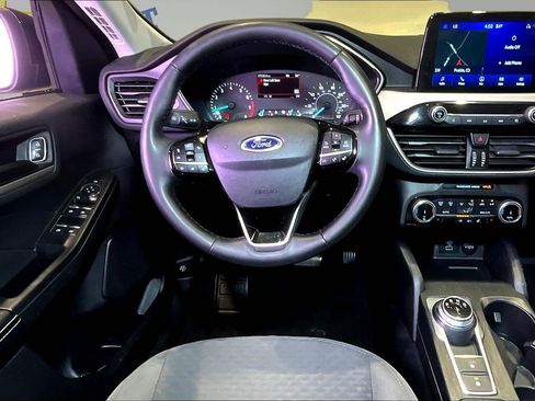 Used 2022 Ford Escape SE w/ SE Sport Appearance Package AWD/4WD image 9