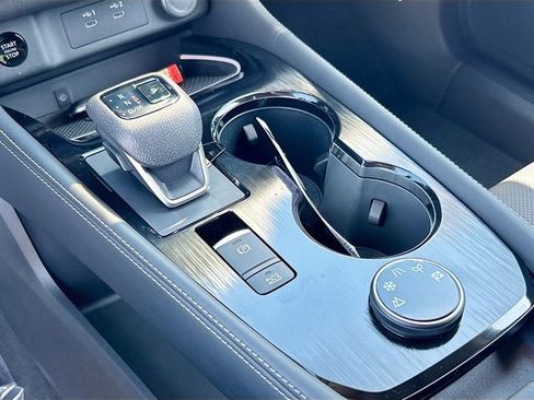 New 2026 Nissan Rogue Platinum AWD/4WD image 13