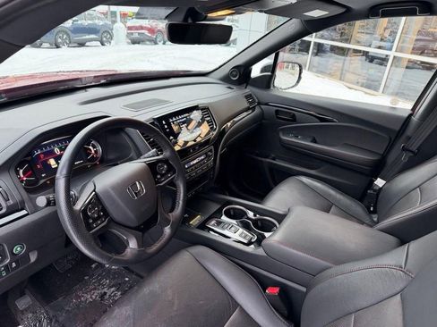 Used 2024 Honda Passport Black Edition image 11