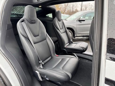 Used 2023 Tesla Model X Plaid image 20